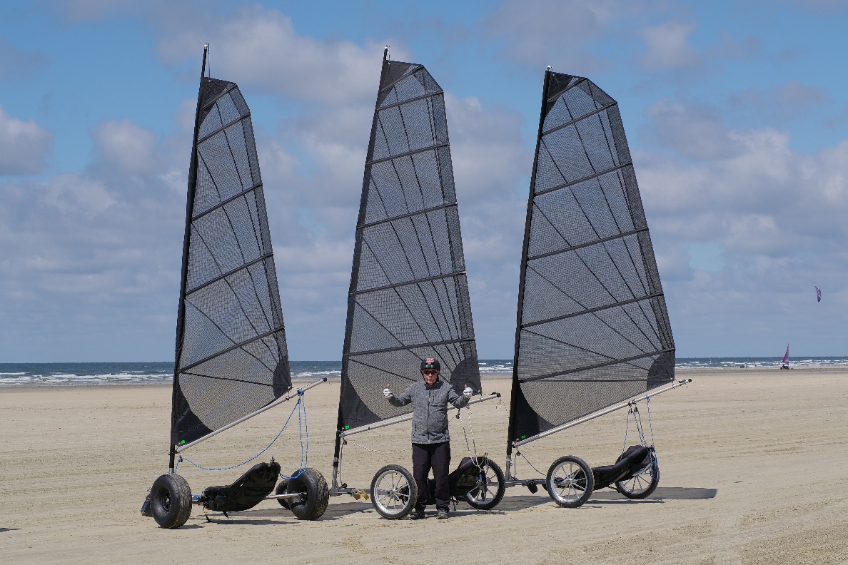 Virus Strandsegler-/bilder/big/1012720_strandsegler_neue_segel.jpg