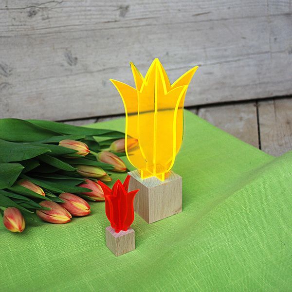 Sonnenfänger Lichtzauber - 3D-Tulpe Blume mini 5 cm stehend inkl.-/bilder/big/1023081_2.jpg