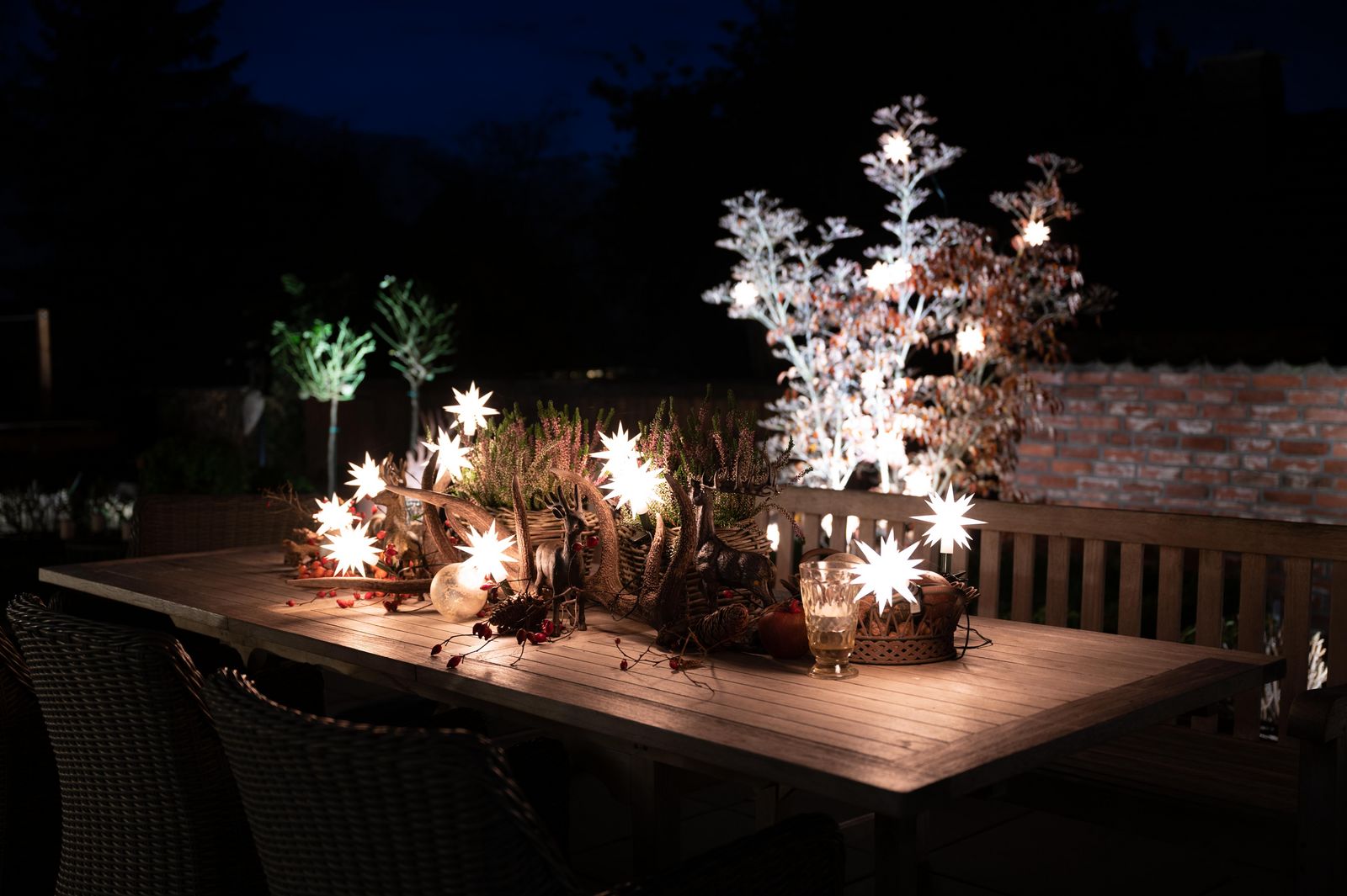 Herrnhuter Sternenkette / Lichterkette mit 10 Sternen Ø 13 cm Kunststoffstern - rot LED-/bilder/big/1070194_2.jpg