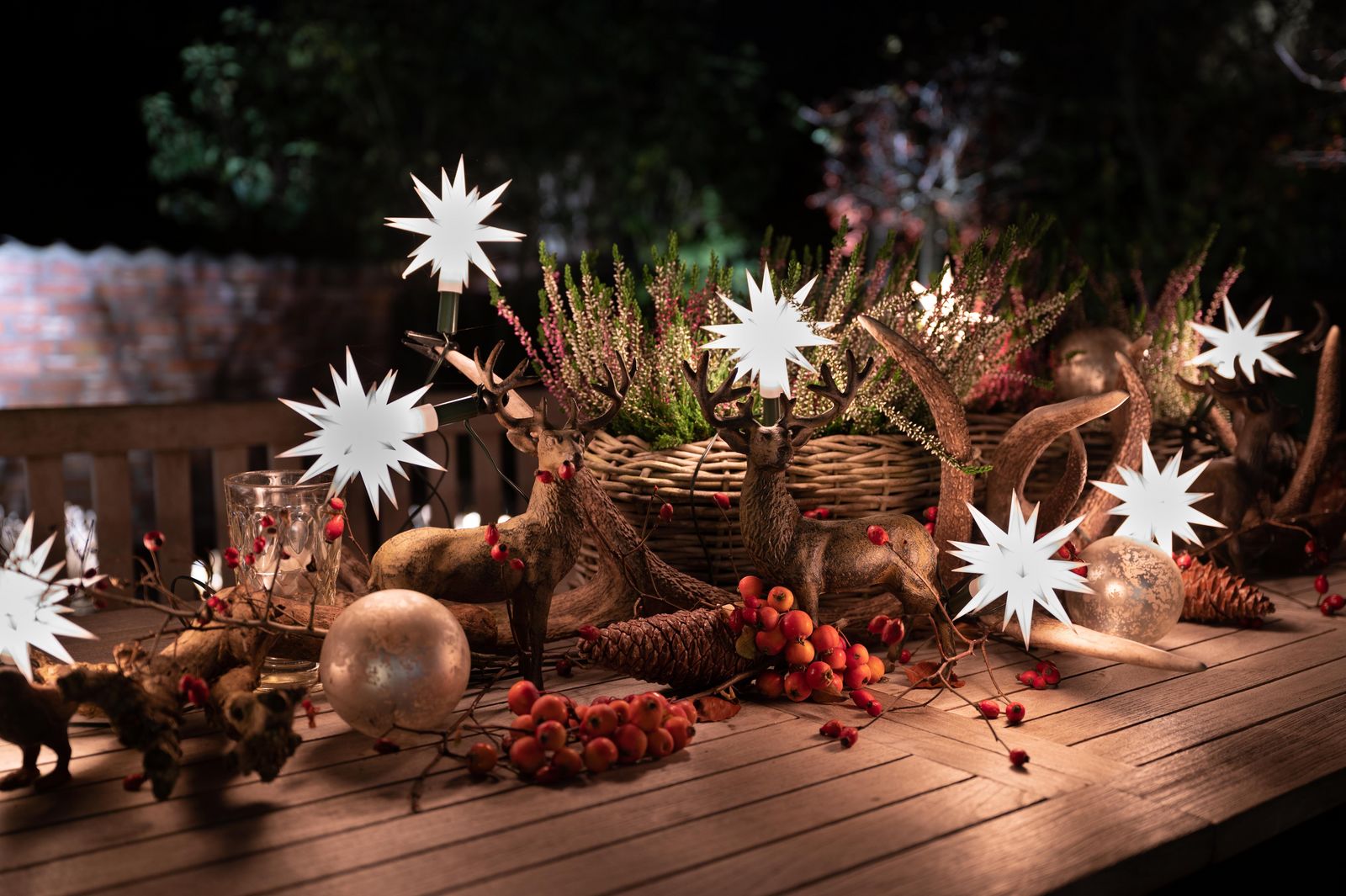 Herrnhuter Sternenkette / Lichterkette mit 10 Sternen Ø 13 cm Kunststoffstern - rot LED-/bilder/big/1070194_4.jpg