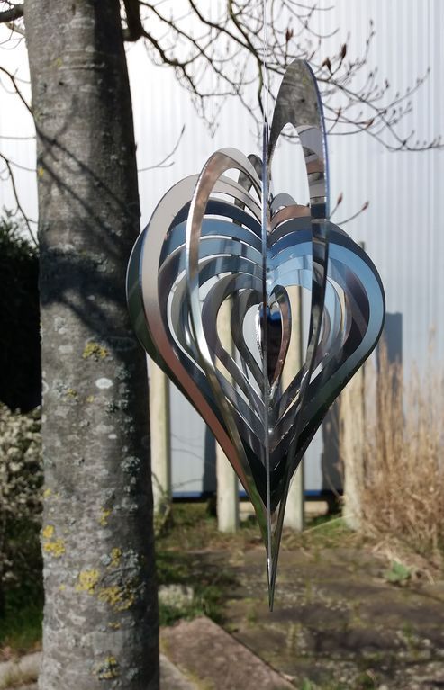 Elliot - Metallwindspiel hängend Edelstahl-Herz 20 x 20 cm-/bilder/big/20200324_125740.jpg