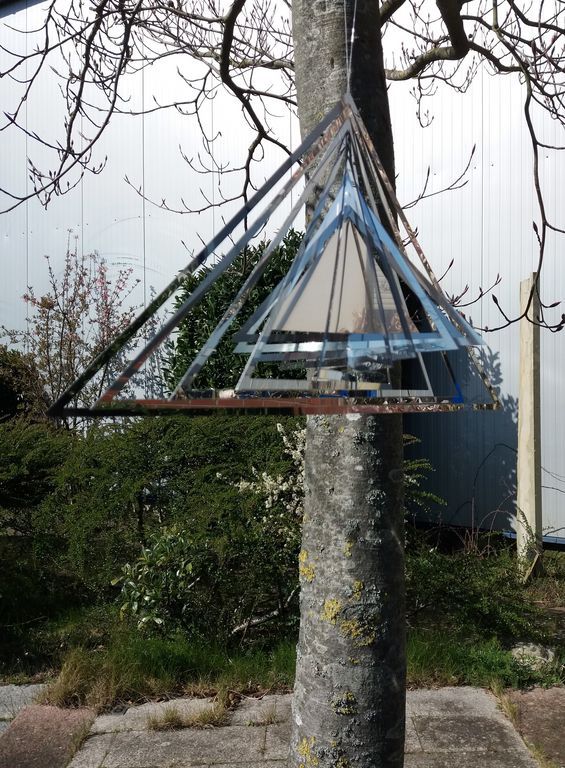 Elliot - Metallwindspiel hängend Edelstahl-Dreieck 23 x 38 cm-/bilder/big/20200324_130138.jpg