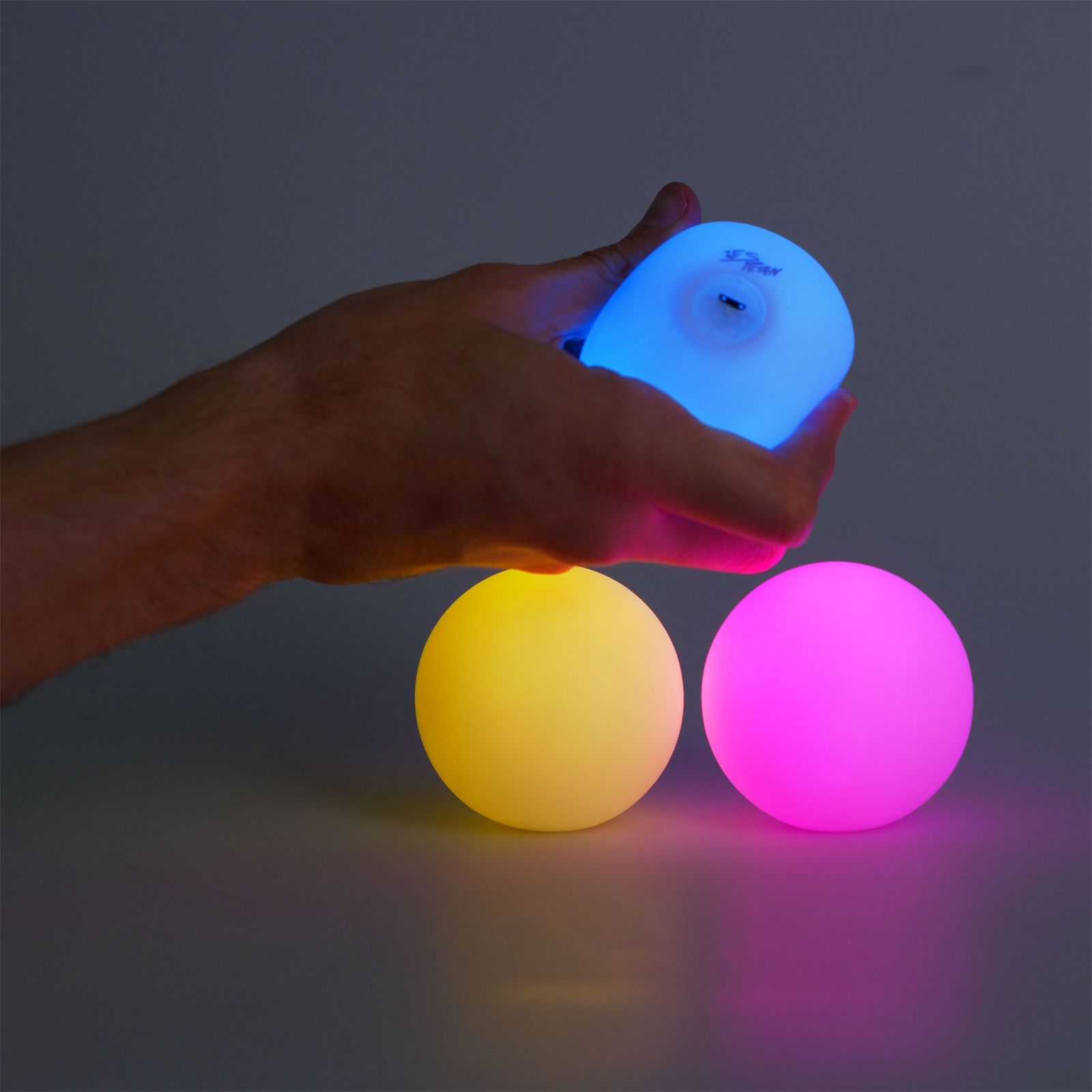 Wes Peden - Juggling Ball-Set LED - 3 Jonglierbälle-/bilder/big/5031606_5.jpg