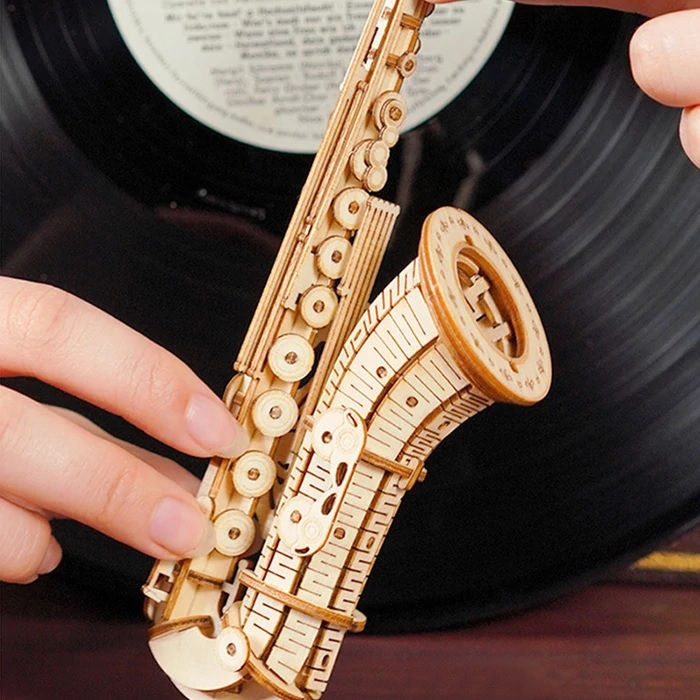 Robotime - DIY - Saxophone (DIY 3D Puzzle 8.5 x 7 x 23 cm)-/bilder/big/9190545_3.jpg