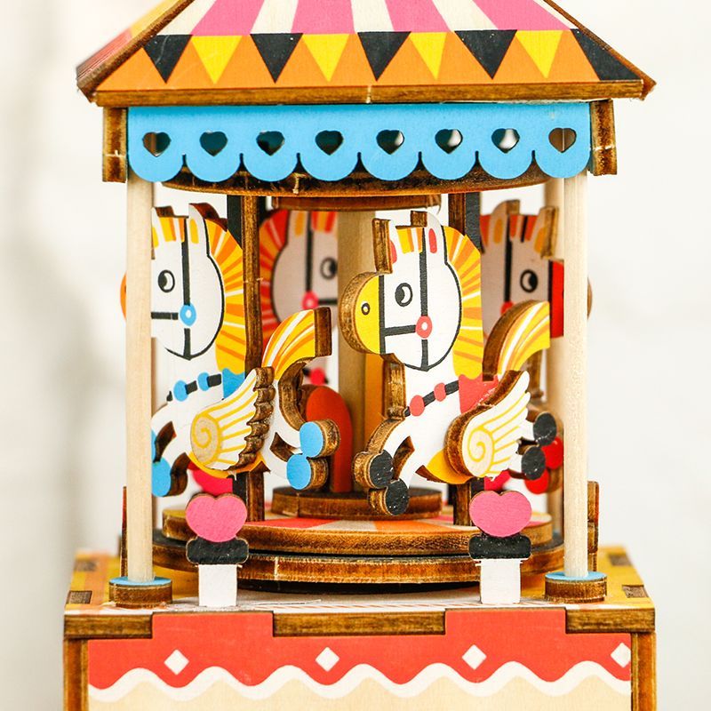 Robotime - DIY Music Box - Merry-Go-Round (DIY-Spieluhr 7.3 x 8 x-/bilder/big/AM304_04.jpg