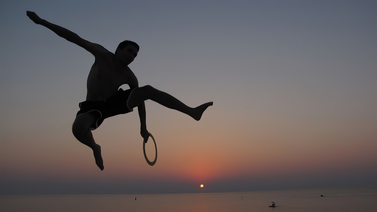 Aerobie Wurfring SPRINT / Frisbee blau 25 cm Durchmesser-/bilder/big/mood-aerobie_pro_frisbee.jpg