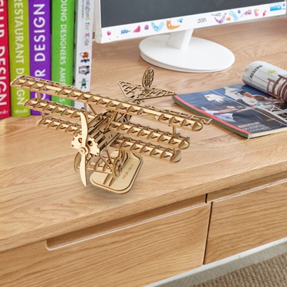 Robotime - DIY - Airplane (DIY 3D Puzzle 21 x 17.6 x 12.1 cm) Flugzeug-/bilder/big/small_ScenePicture%20.jpg.jpg