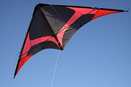 Spiderkites Spyder - Zweileiner-Lenkdrachen/Stabdrachen (2-Leiner), KITE ONLY - 160 cm x 63 cm, 6 mm CFK-Gestänge, schwarz/rot Spiderkites Spyder - Zweileiner-Lenkdrachen/Stabdrachen (2-Leiner), KITE ONLY - 160 cm x 63 cm, 6 mm CFK-Gestänge, schwarz/rot