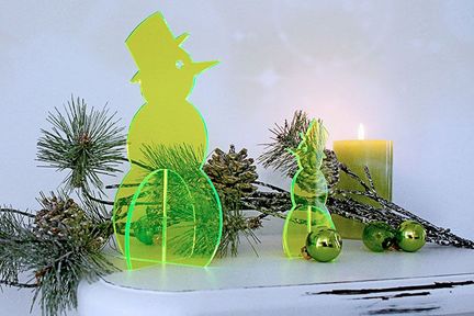 Sonnenfänger Lichtzauber - 3D-Schneemann klein 12 cm stehend grün 