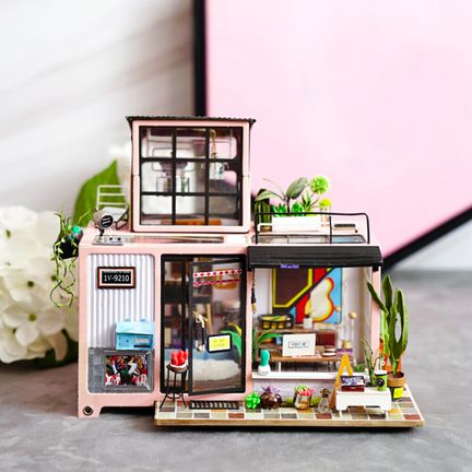 11111Robotime - DIY Miniaturhaus - Kevin*s Studio (DIY House - 25 x 16 x 20 cm) (Holzbausatz)