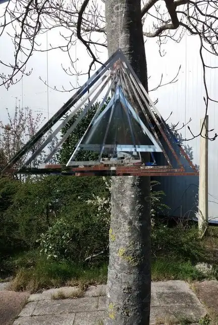 Elliot - Metallwindspiel hängend Edelstahl-Dreieck 23 x 38 cm 