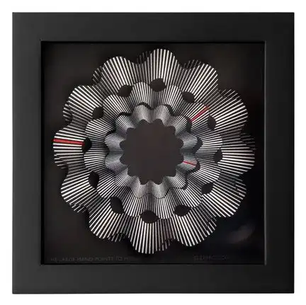 CleverClocks - moderne dekorative Design-Tischuhr/Wanduhr - SONDERPREIS - White Ribbon Größe M (24 cm x 24 cm)