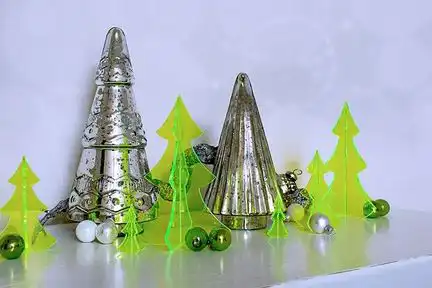 Sonnenfänger Lichtzauber - 3D-Tannenbaum midi 6 cm stehend grün 